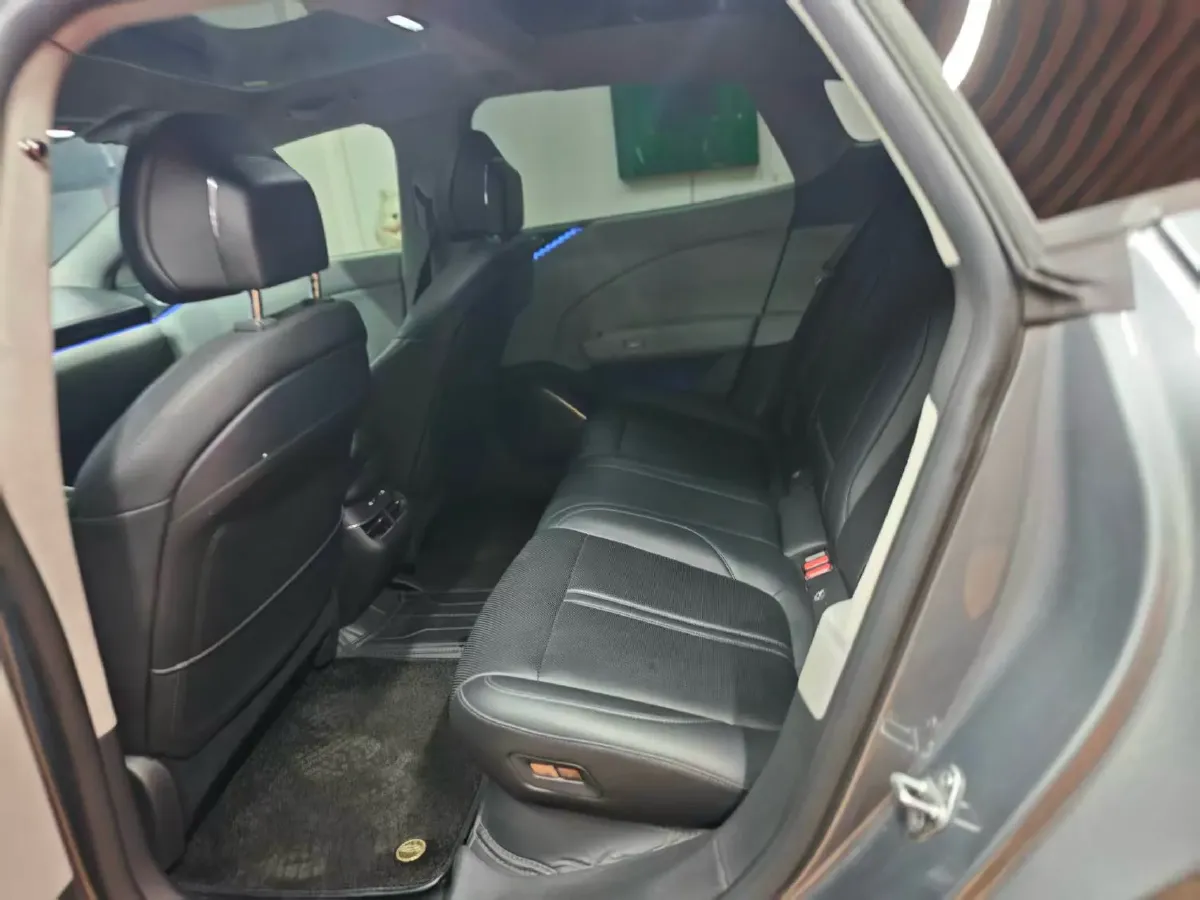 2024 Zeekr 007 BEV 75KWH,autocango,china used car exporter,china ev exporter,chinese used car exporter,chinese used ev exporter