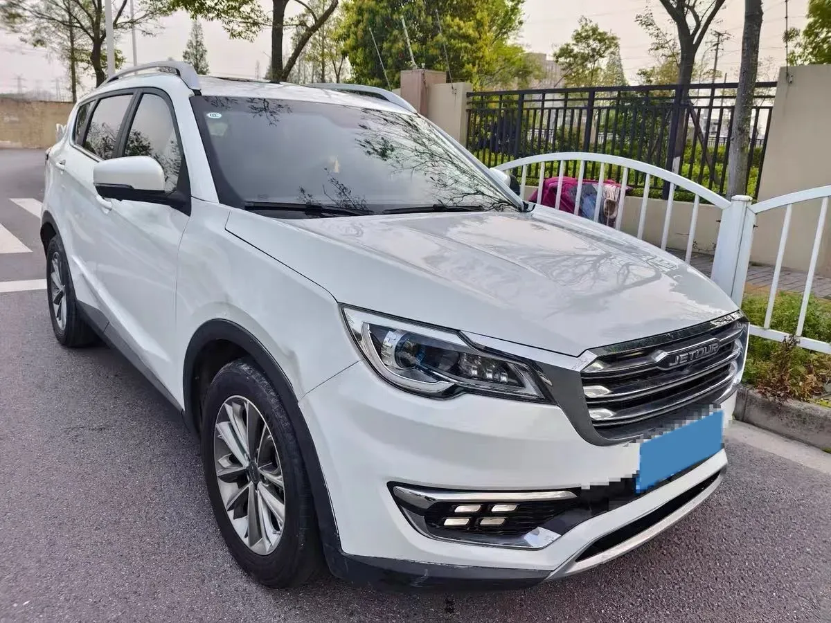 2018 Jetour X70 1.5T 147HP L4 5MT,autocango,china used car exporter,china ev exporter,chinese used car exporter,chinese used ev exporter