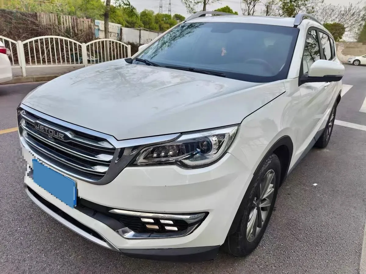 2018 Jetour X70 1.5T 147HP L4 5MT,autocango,china used car exporter,china ev exporter,chinese used car exporter,chinese used ev exporter