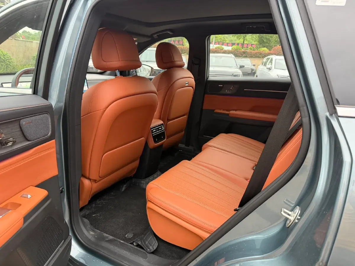 2025 Jetour X70 Plus 1.5T 156HP L4 CVT,autocango,china used car exporter,china ev exporter,chinese used car exporter,chinese used ev exporter