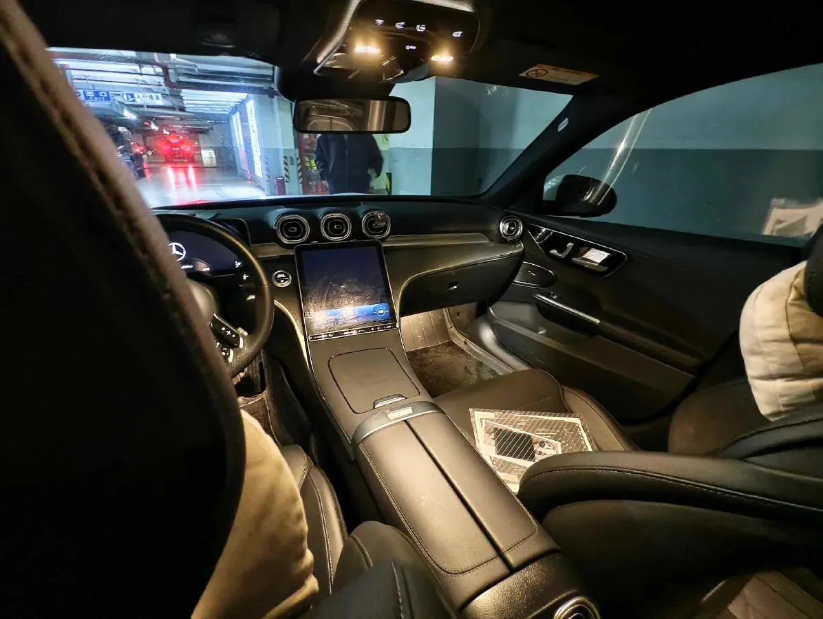 2025 Mercedes-Benz C Class 1.5T 204HP L4 9AT,autocango,china used car exporter,china ev exporter,chinese used car exporter,chinese used ev exporter