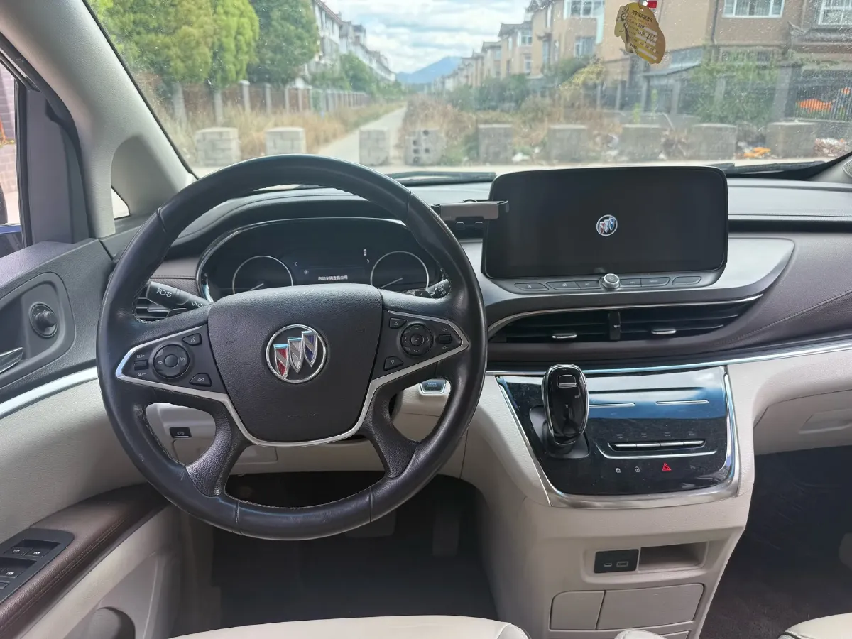 2022 Buick GL8 2.0T 237HP L4 9AT,autocango,china used car exporter,china ev exporter,chinese used car exporter,chinese used ev exporter