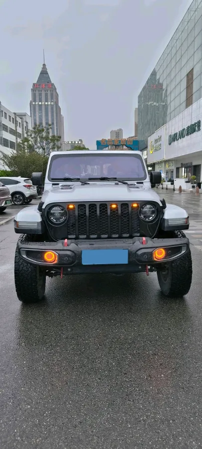 2022 Jeep Gladiator 3.6L 284HP V6 8AT,autocango,china used car exporter,china ev exporter,chinese used car exporter,chinese used ev exporter