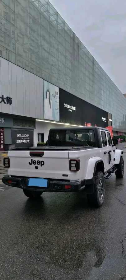 2022 Jeep Gladiator 3.6L 284HP V6 8AT,autocango,china used car exporter,china ev exporter,chinese used car exporter,chinese used ev exporter
