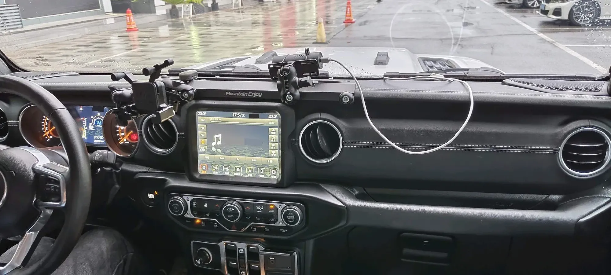 2022 Jeep Gladiator 3.6L 284HP V6 8AT,autocango,china used car exporter,china ev exporter,chinese used car exporter,chinese used ev exporter