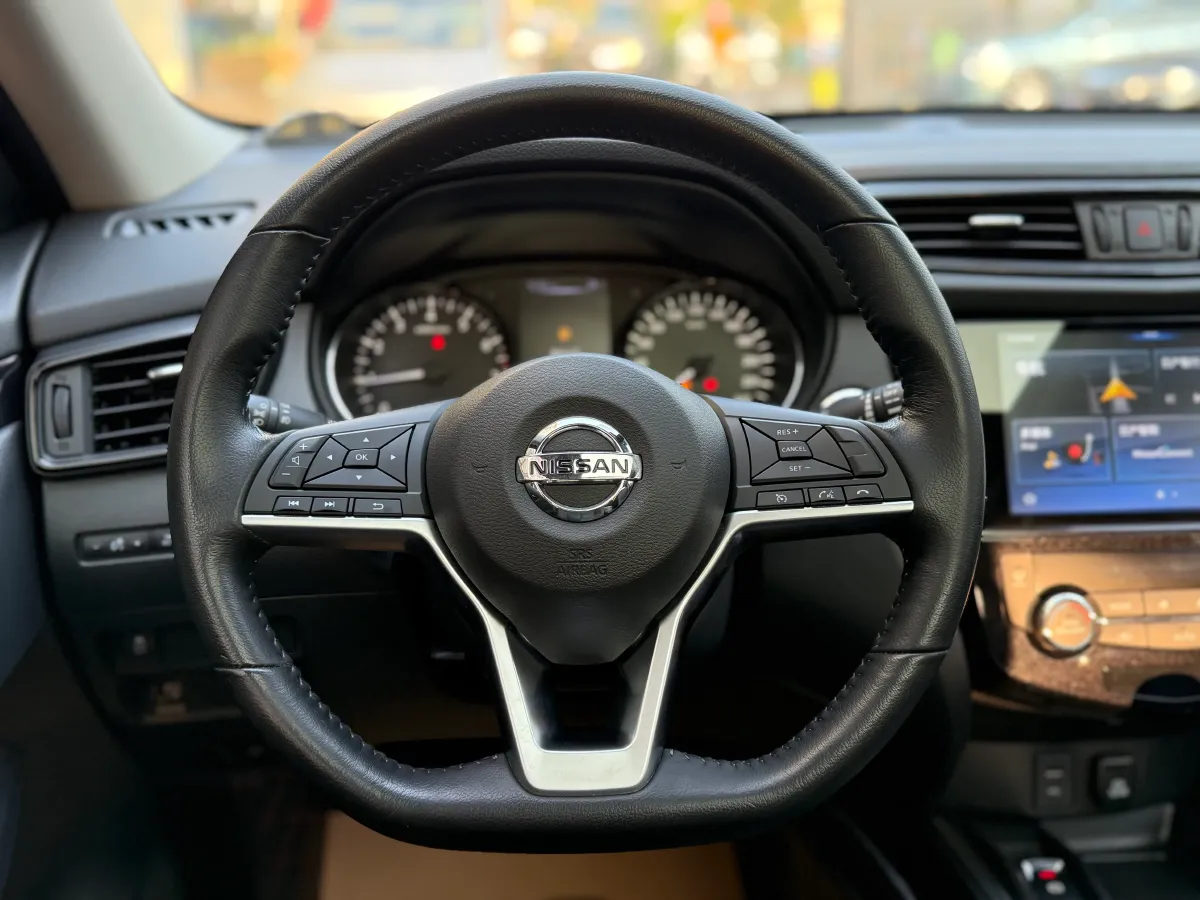 2019 Nissan X-Trail 2.0L 154HP L4 CVT,autocango,china used car exporter,china ev exporter,chinese used car exporter,chinese used ev exporter