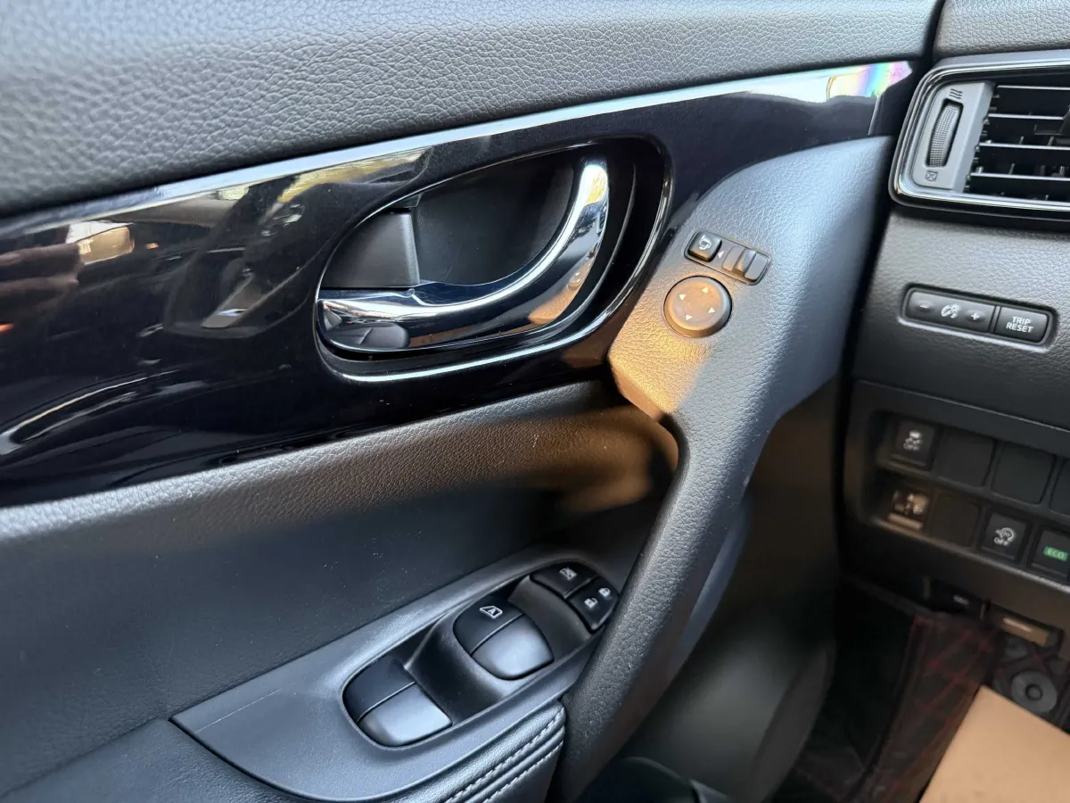 2019 Nissan X-Trail 2.0L 154HP L4 CVT,autocango,china used car exporter,china ev exporter,chinese used car exporter,chinese used ev exporter