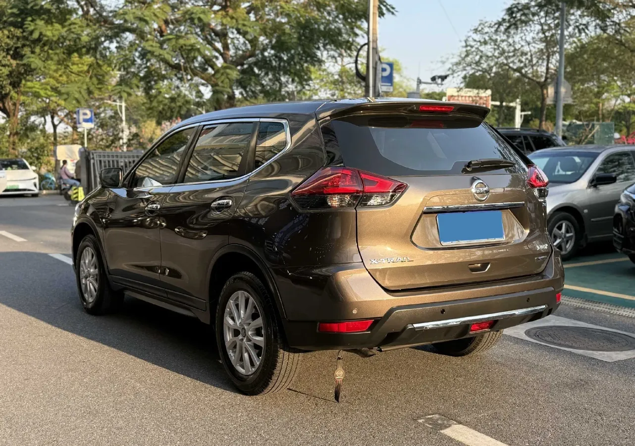 2019 Nissan X-Trail 2.0L 154HP L4 CVT,autocango,china used car exporter,china ev exporter,chinese used car exporter,chinese used ev exporter