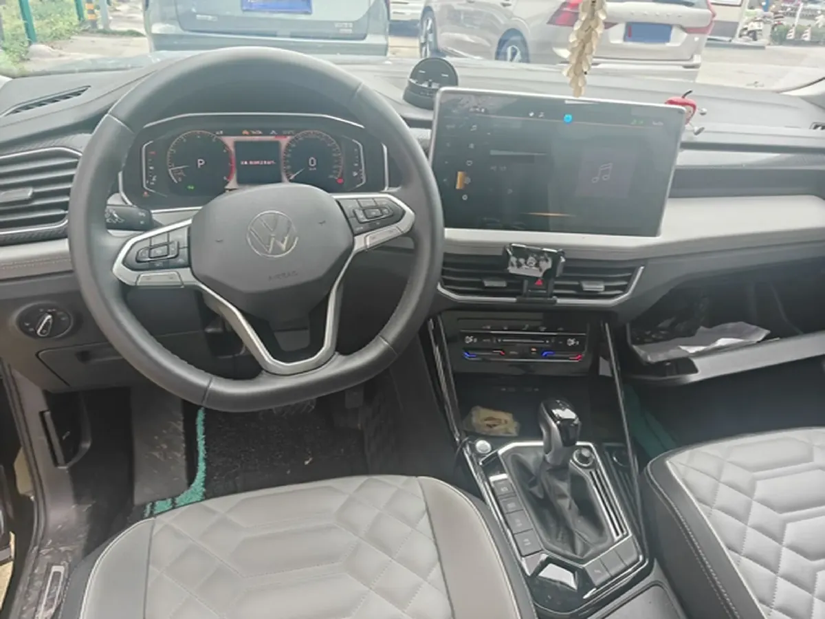 2024 Volkswagen Tayron 2.0T 186HP L4 7DCT,autocango,china used car exporter,china ev exporter,chinese used car exporter,chinese used ev exporter