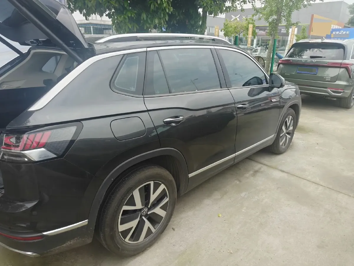 2024 Volkswagen Tayron 2.0T 186HP L4 7DCT,autocango,china used car exporter,china ev exporter,chinese used car exporter,chinese used ev exporter