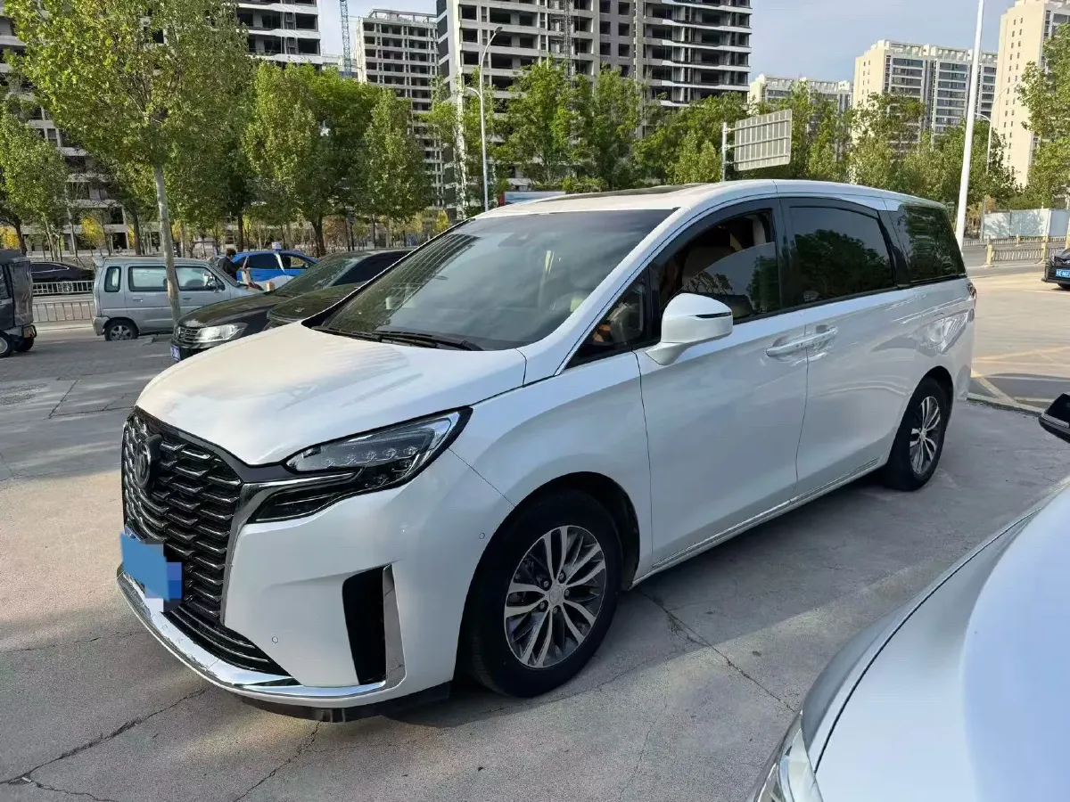 2023 Buick GL8 2.0T 237HP L4 9AT,autocango,china used car exporter,china ev exporter,chinese used car exporter,chinese used ev exporter