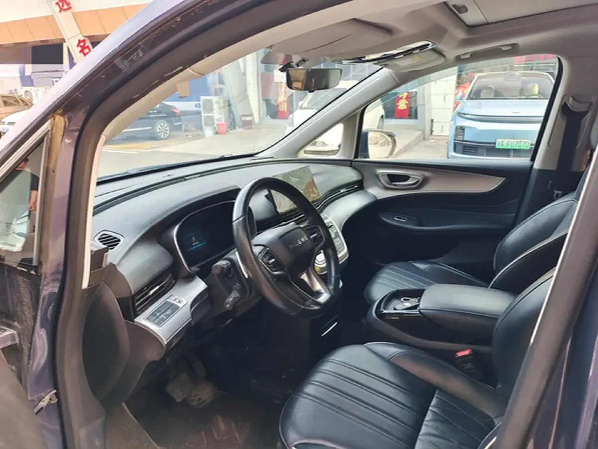 2021 Roewe iMAX8 2.0T 234HP L4 8AT,autocango,china used car exporter,china ev exporter,chinese used car exporter,chinese used ev exporter