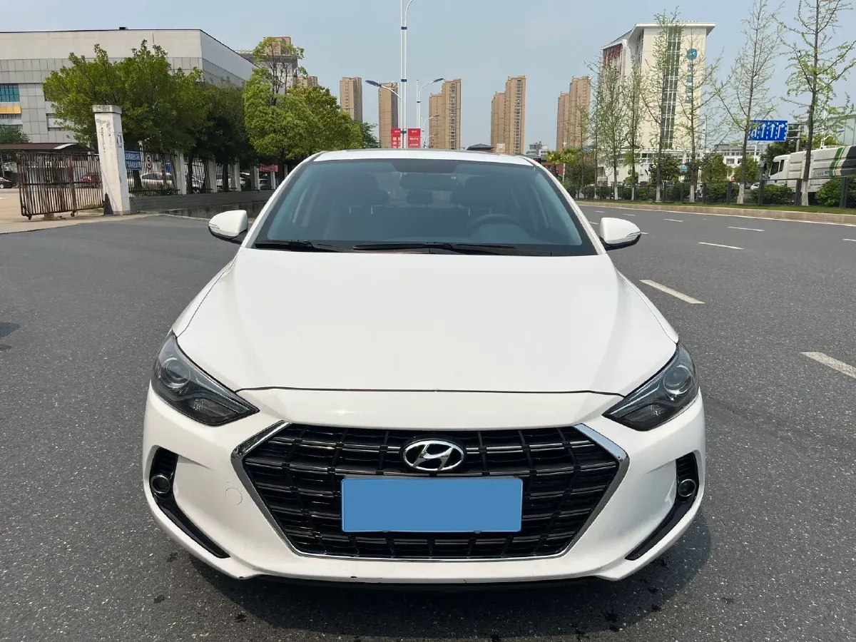 2019 Hyundai Elantra 1.5L 115HP L4 CVT,autocango,china used car exporter,china ev exporter,chinese used car exporter,chinese used ev exporter