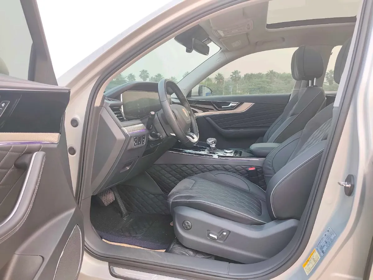 2019 HongQi HS5 2.0T 224HP L4 6AT,autocango,china used car exporter,china ev exporter,chinese used car exporter,chinese used ev exporter