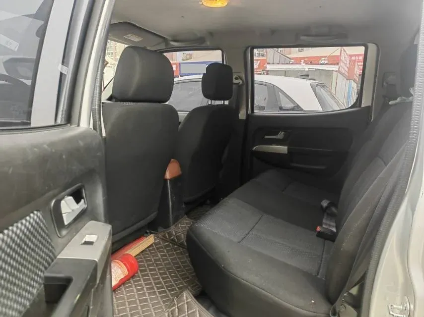 2018 Dongfeng RuiQi 2.4L 139HP L4 5MT,autocango,china used car exporter,china ev exporter,chinese used car exporter,chinese used ev exporter