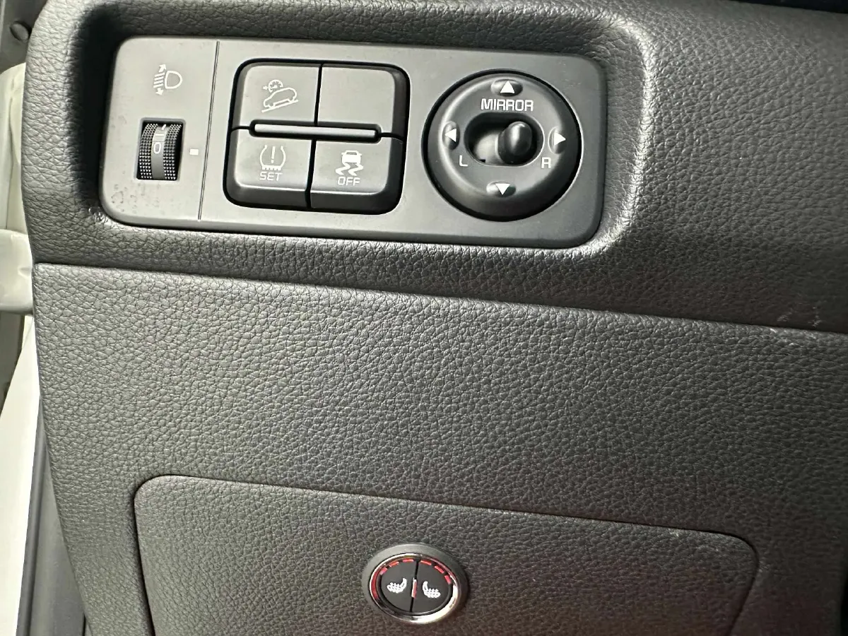 2021 Kia KX1 1.4L 100HP L4 6AT,autocango,china used car exporter,china ev exporter,chinese used car exporter,chinese used ev exporter