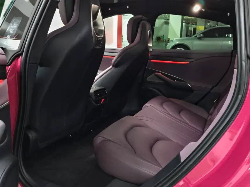 2024 MI SU7 BEV 101KWH,autocango,china used car exporter,china ev exporter,chinese used car exporter,chinese used ev exporter