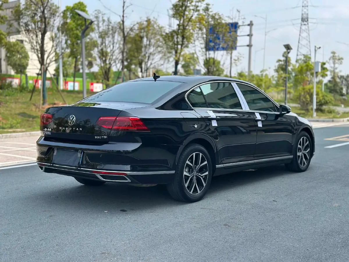 2020 Volkswagen Magotan 2.0T 186HP L4 7DCT,autocango,china used car exporter,china ev exporter,chinese used car exporter,chinese used ev exporter