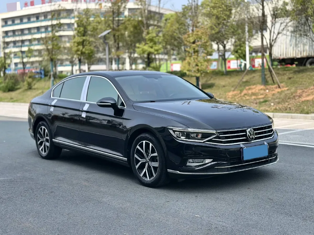 2020 Volkswagen Magotan 2.0T 186HP L4 7DCT,autocango,china used car exporter,china ev exporter,chinese used car exporter,chinese used ev exporter