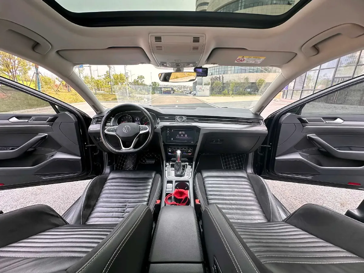 2020 Volkswagen Magotan 2.0T 186HP L4 7DCT,autocango,china used car exporter,china ev exporter,chinese used car exporter,chinese used ev exporter