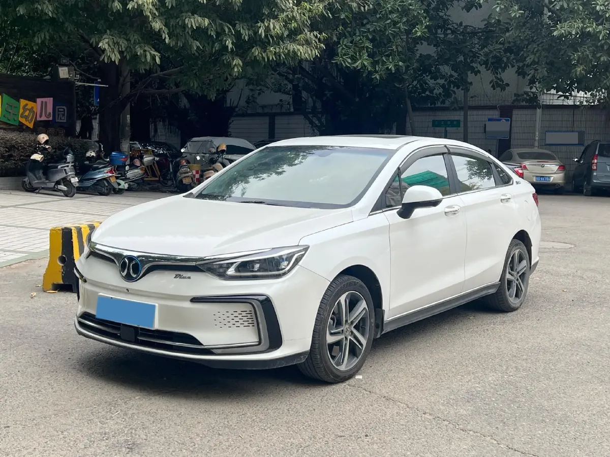 2018 BeiJing Auto EU5 BEV 60.23KWH,autocango,china used car exporter,china ev exporter,chinese used car exporter,chinese used ev exporter