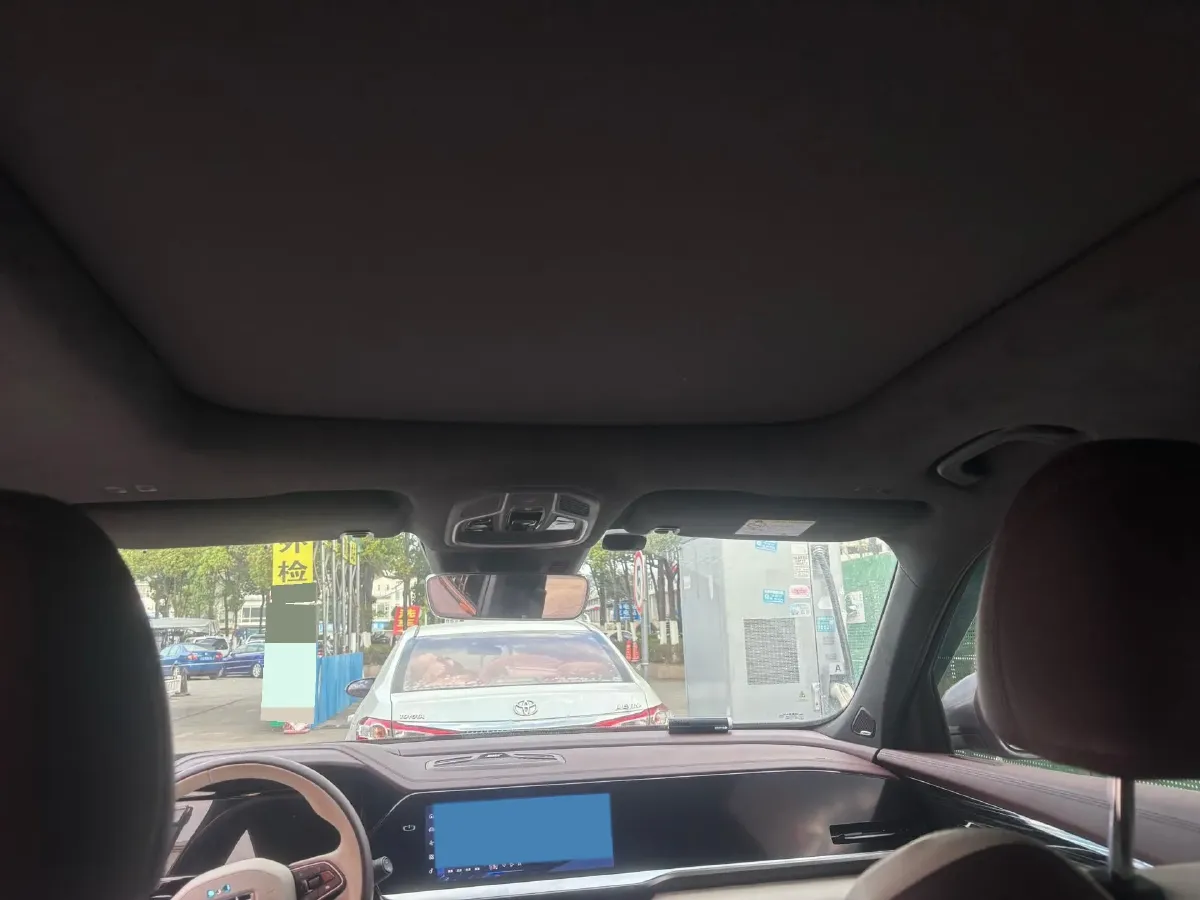 2021 Geely Monjaro 2.0T 218HP L4 7DCT,autocango,china used car exporter,china ev exporter,chinese used car exporter,chinese used ev exporter