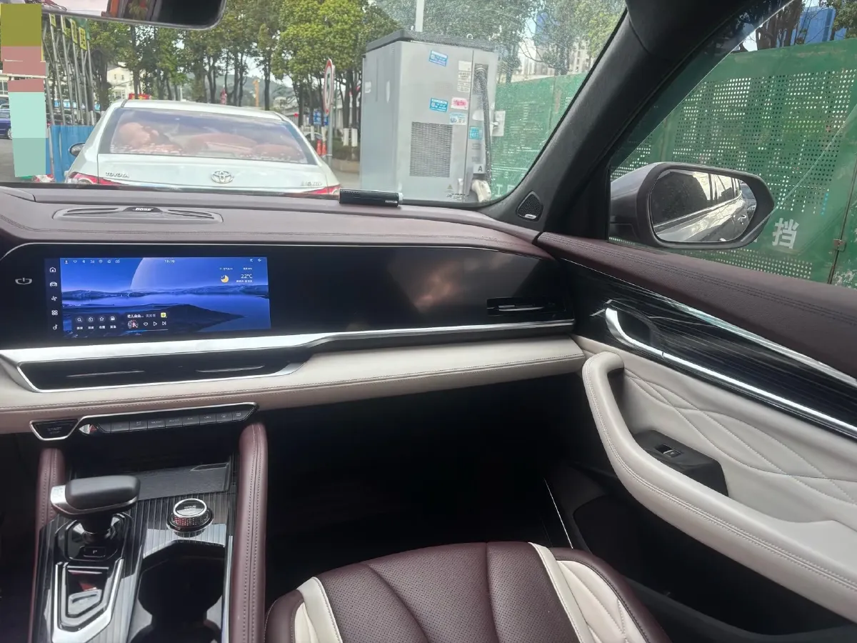 2021 Geely Monjaro 2.0T 218HP L4 7DCT,autocango,china used car exporter,china ev exporter,chinese used car exporter,chinese used ev exporter