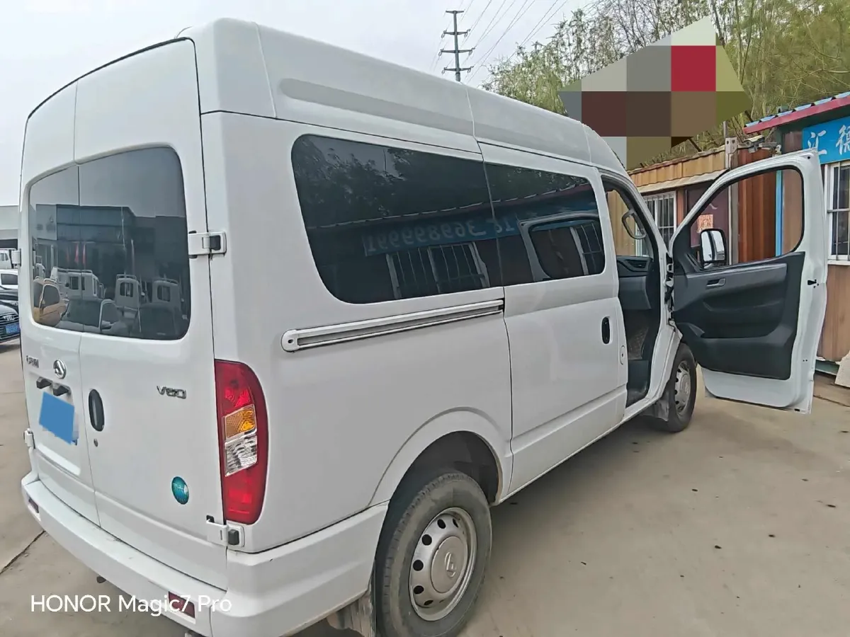 2019 MAXUS XinTu V80 2.5T 136HP L4 6MT,autocango,china used car exporter,china ev exporter,chinese used car exporter,chinese used ev exporter
