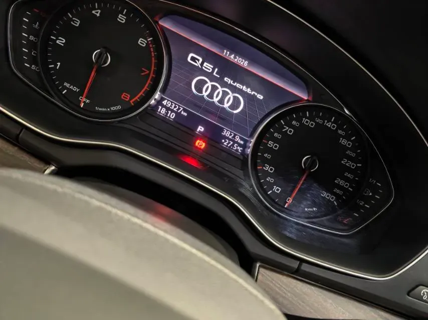 2020 Audi Q5L 2.0T 190HP L4 7DCT,autocango,china used car exporter,china ev exporter,chinese used car exporter,chinese used ev exporter