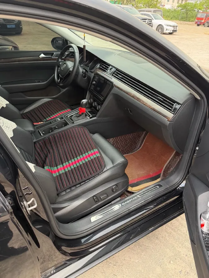 2019 Volkswagen Magotan 2.0T 186HP L4 7DCT,autocango,china used car exporter,china ev exporter,chinese used car exporter,chinese used ev exporter