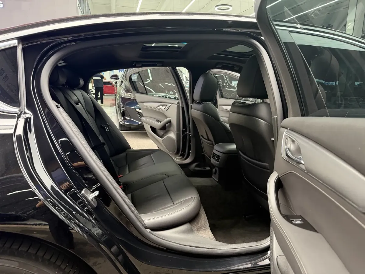 2022 Cadillac CT5 2.0T 237HP L4 10AT,autocango,china used car exporter,china ev exporter,chinese used car exporter,chinese used ev exporter