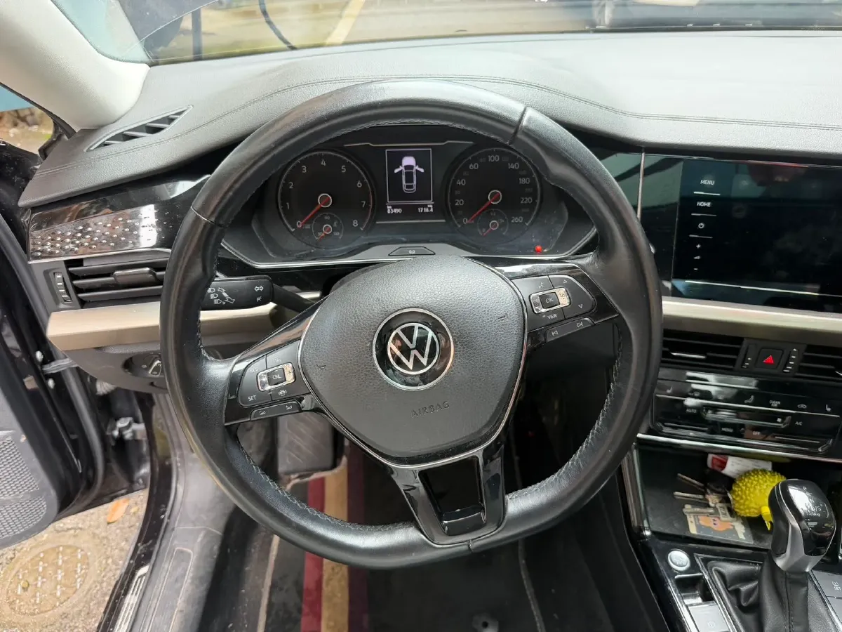2021 Volkswagen Passat 2.0T 186HP L4 7DCT,autocango,china used car exporter,china ev exporter,chinese used car exporter,chinese used ev exporter
