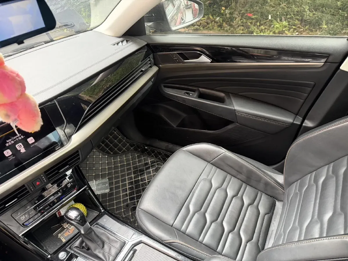 2021 Volkswagen Passat 2.0T 186HP L4 7DCT,autocango,china used car exporter,china ev exporter,chinese used car exporter,chinese used ev exporter