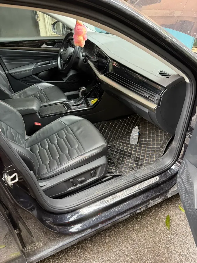 2021 Volkswagen Passat 2.0T 186HP L4 7DCT,autocango,china used car exporter,china ev exporter,chinese used car exporter,chinese used ev exporter