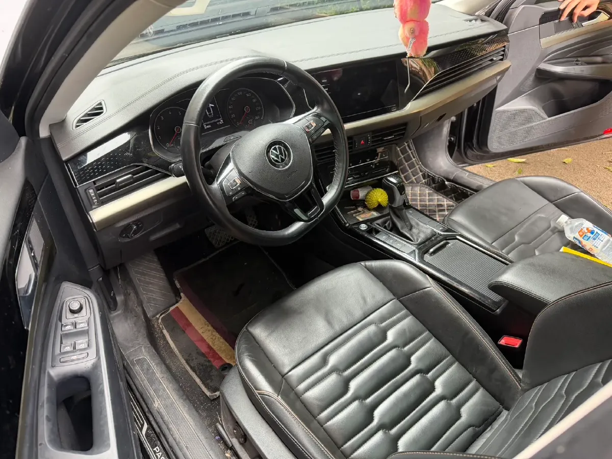 2021 Volkswagen Passat 2.0T 186HP L4 7DCT,autocango,china used car exporter,china ev exporter,chinese used car exporter,chinese used ev exporter