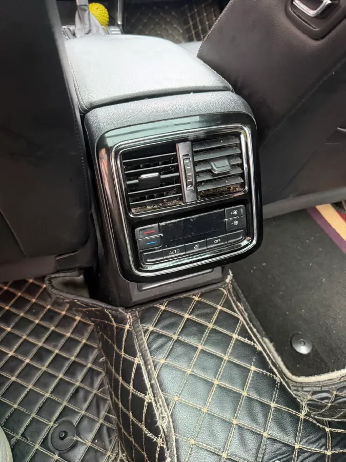 2021 Volkswagen Passat 2.0T 186HP L4 7DCT,autocango,china used car exporter,china ev exporter,chinese used car exporter,chinese used ev exporter