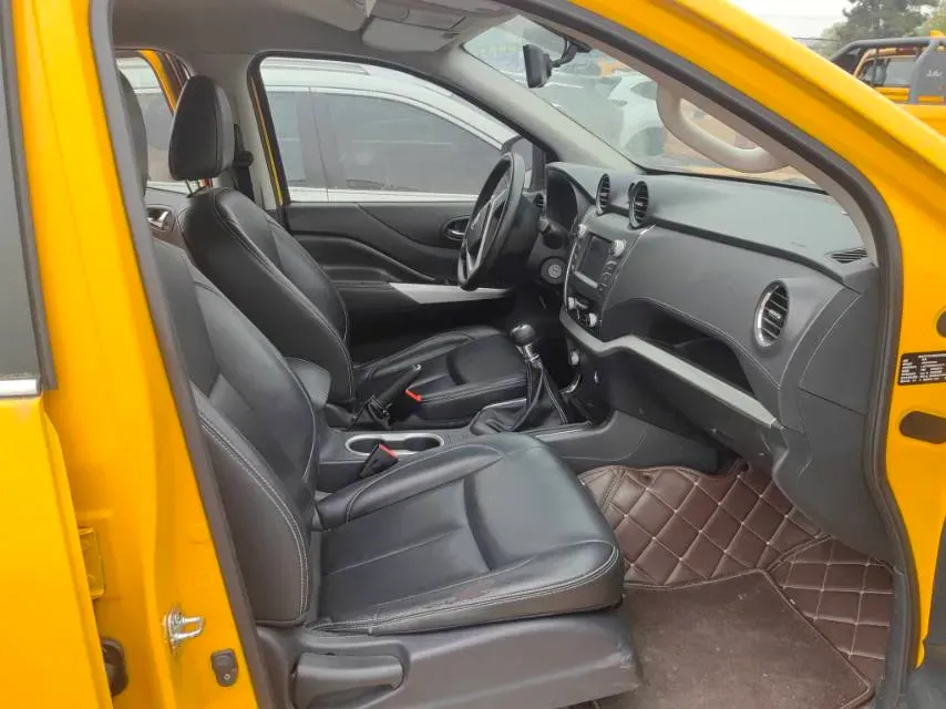 2020 Dongfeng RuiQi 6 2.4L 158HP L4 5MT,autocango,china used car exporter,china ev exporter,chinese used car exporter,chinese used ev exporter