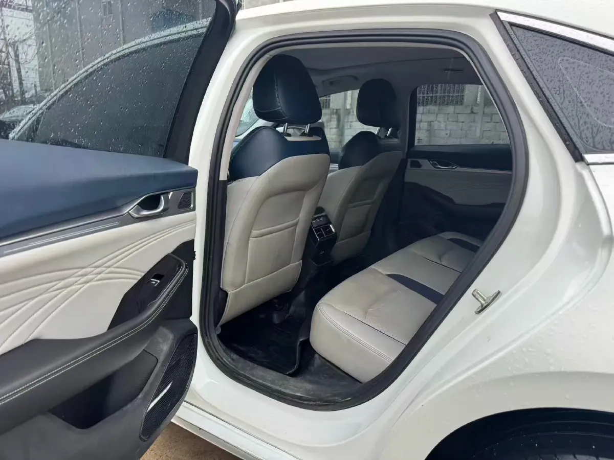 2021 Geely Preface 2.0T 190HP L4 7DCT,autocango,china used car exporter,china ev exporter,chinese used car exporter,chinese used ev exporter