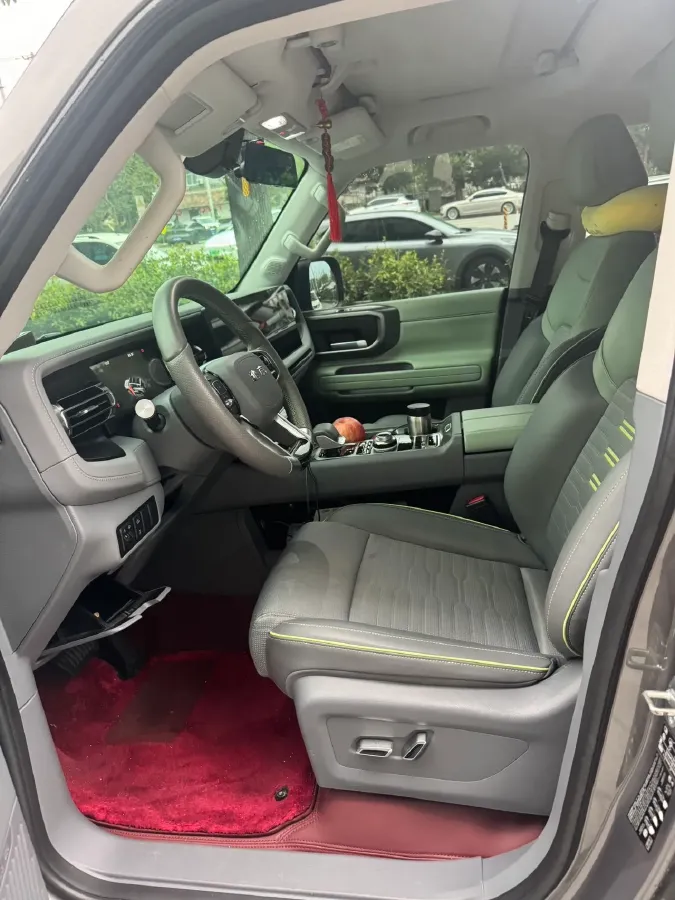 2024 Beijing BJ40 2.0T 245HP L4 8AT,autocango,china used car exporter,china ev exporter,chinese used car exporter,chinese used ev exporter