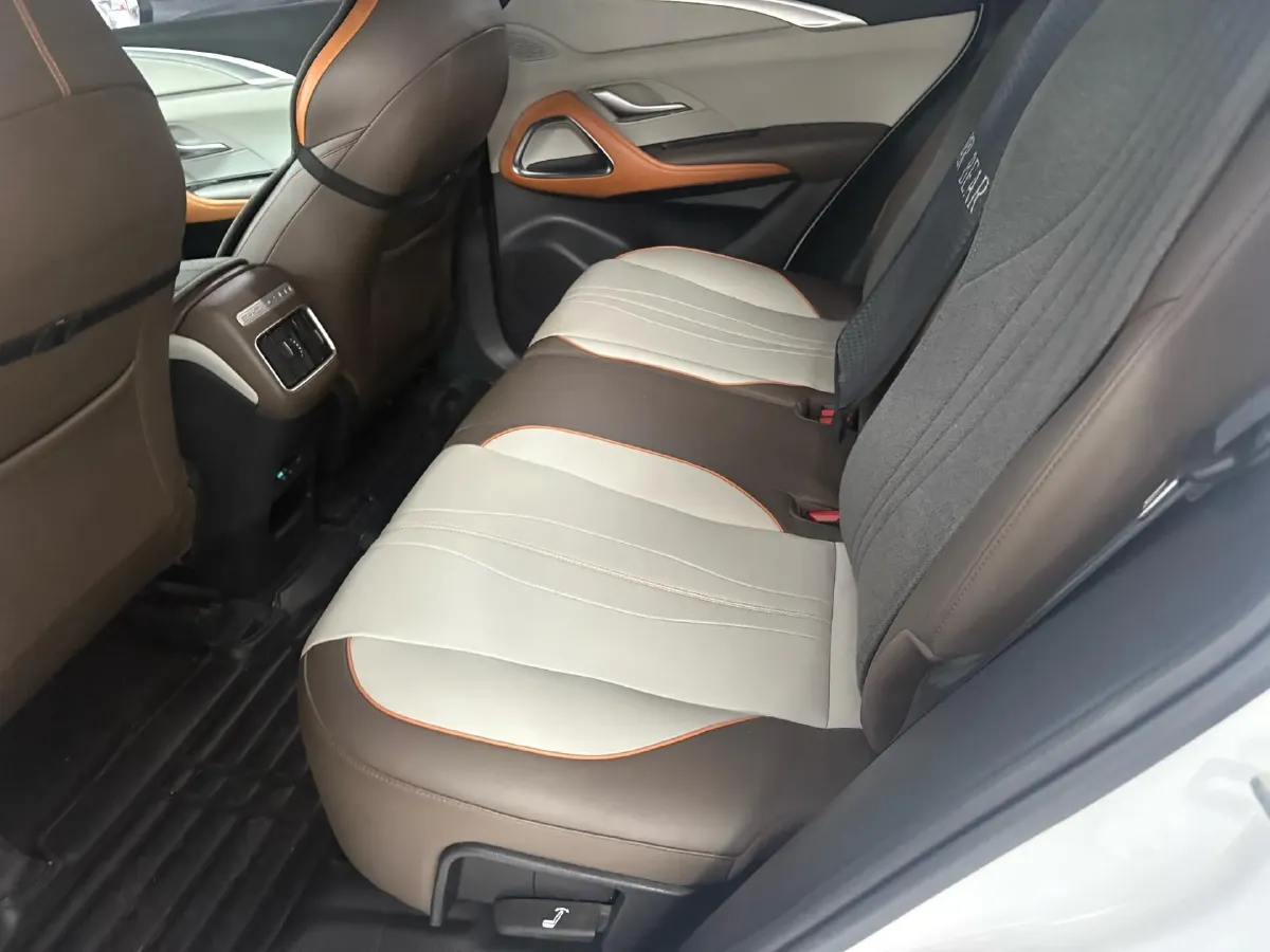 2022 Geely JiaJi 1.5T 177HP L3 7DCT PHEV 15.5KWH,autocango,china used car exporter,china ev exporter,chinese used car exporter,chinese used ev exporter