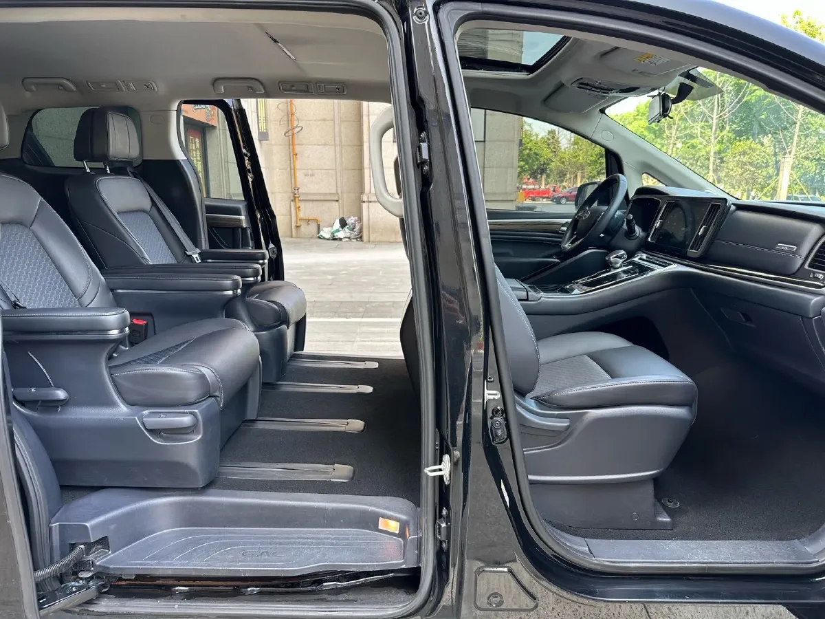 2023 GAC Trumpchi M8 2.0T 252HP L4 8AT,autocango,china used car exporter,china ev exporter,chinese used car exporter,chinese used ev exporter