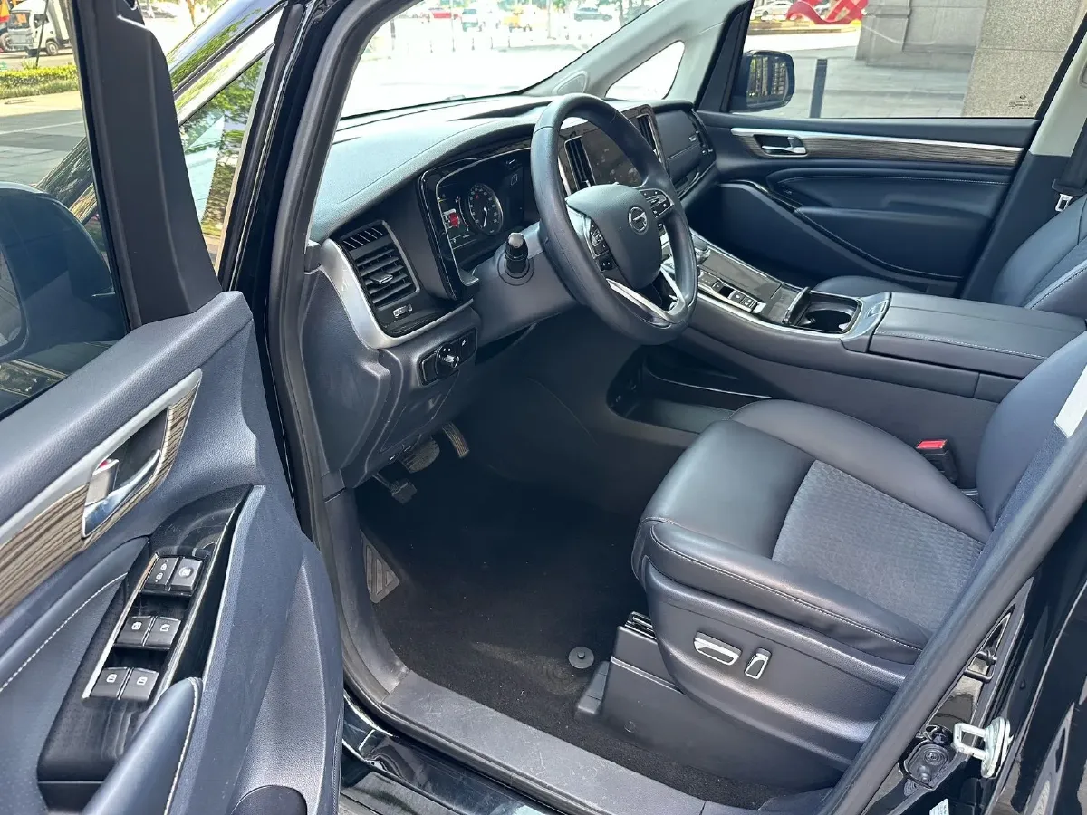 2023 GAC Trumpchi M8 2.0T 252HP L4 8AT,autocango,china used car exporter,china ev exporter,chinese used car exporter,chinese used ev exporter