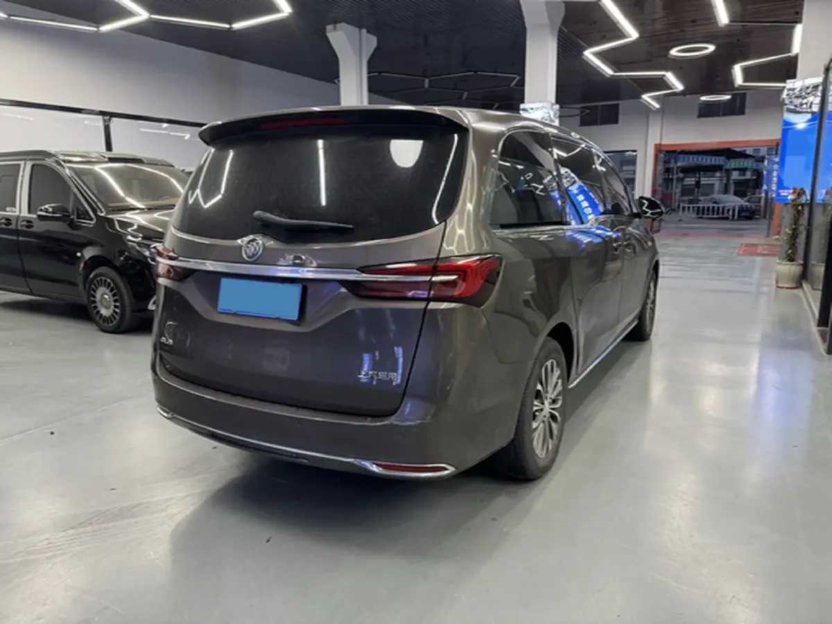 2023 Buick GL8 2.0T 237HP L4 9AT,autocango,china used car exporter,china ev exporter,chinese used car exporter,chinese used ev exporter