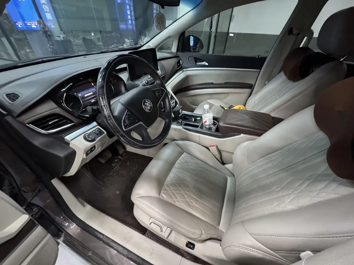 2023 Buick GL8 2.0T 237HP L4 9AT,autocango,china used car exporter,china ev exporter,chinese used car exporter,chinese used ev exporter