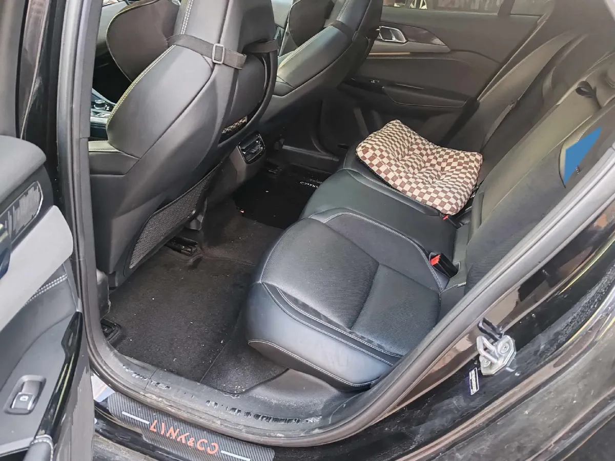 2022 LYNK&CO 03 2.0T 190HP L4 7DCT,autocango,china used car exporter,china ev exporter,chinese used car exporter,chinese used ev exporter