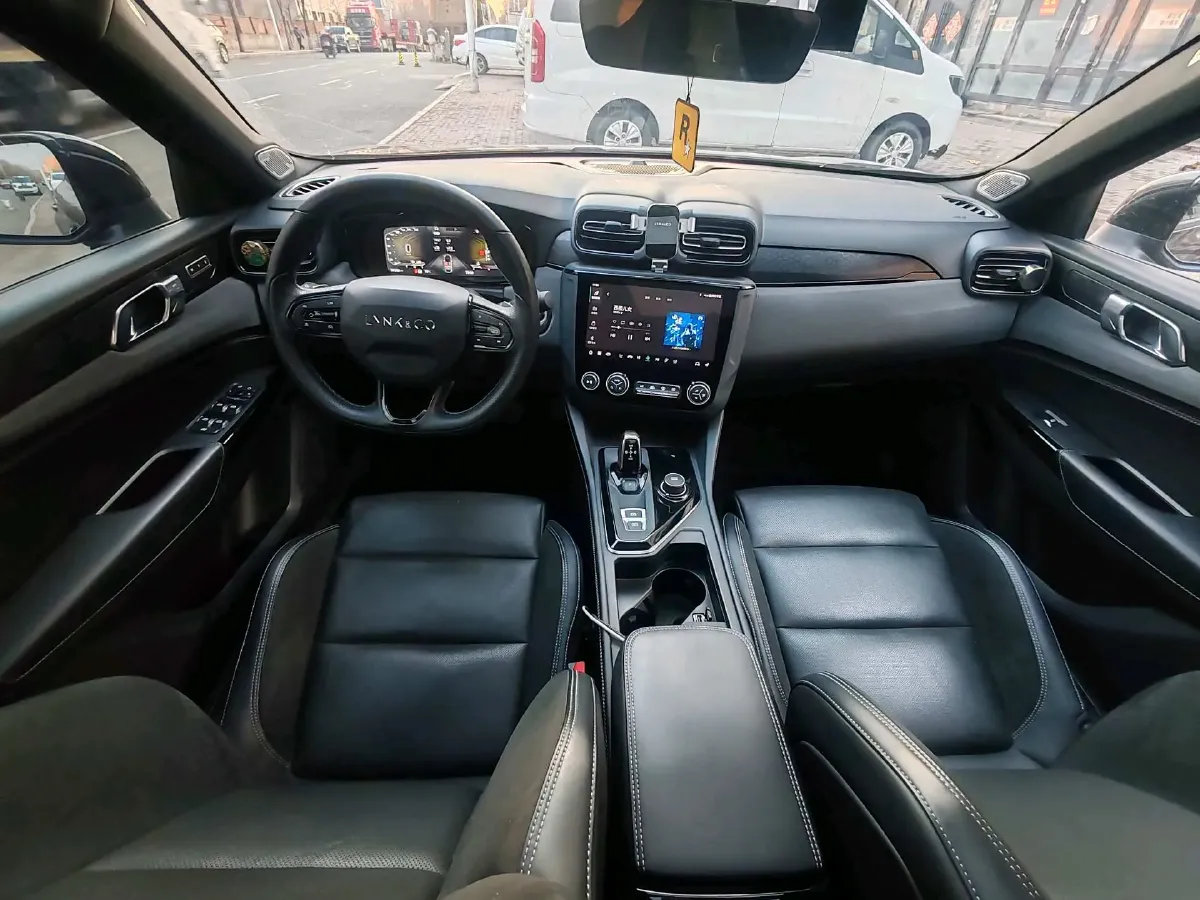 2022 LYNK&CO 03 2.0T 190HP L4 7DCT,autocango,china used car exporter,china ev exporter,chinese used car exporter,chinese used ev exporter