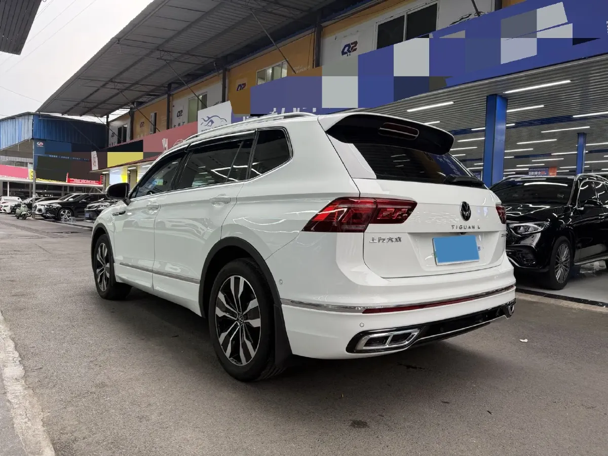 2024 Volkswagen Tiguan L 2.0T 186HP L4 7DCT,autocango,china used car exporter,china ev exporter,chinese used car exporter,chinese used ev exporter