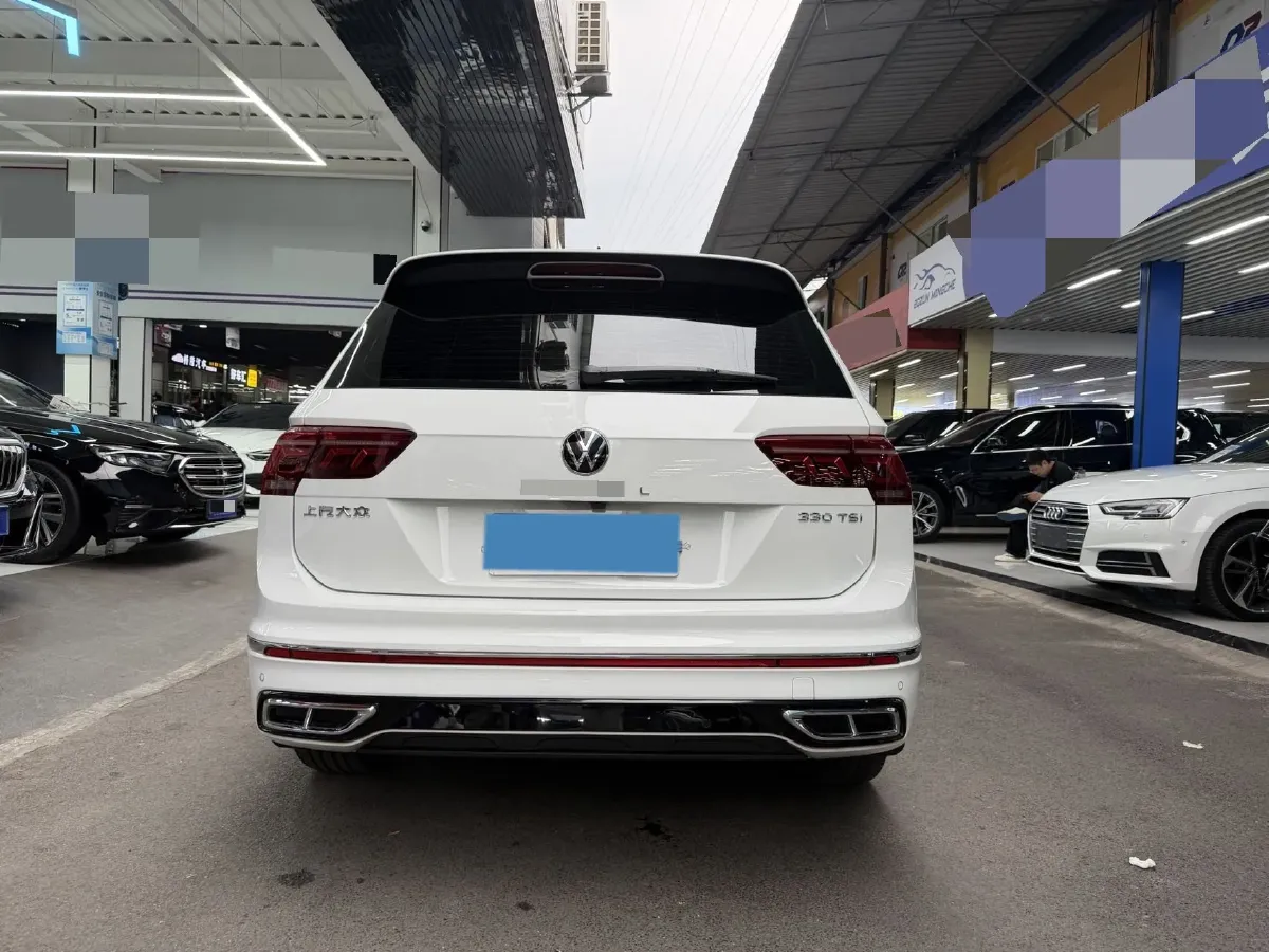 2024 Volkswagen Tiguan L 2.0T 186HP L4 7DCT,autocango,china used car exporter,china ev exporter,chinese used car exporter,chinese used ev exporter