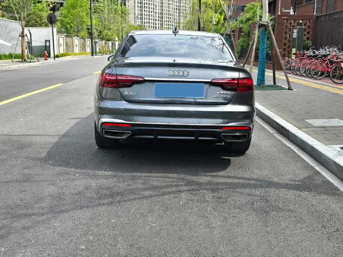 2020 Audi A4L 2.0T 190HP L4 7DCT,autocango,china used car exporter,china ev exporter,chinese used car exporter,chinese used ev exporter