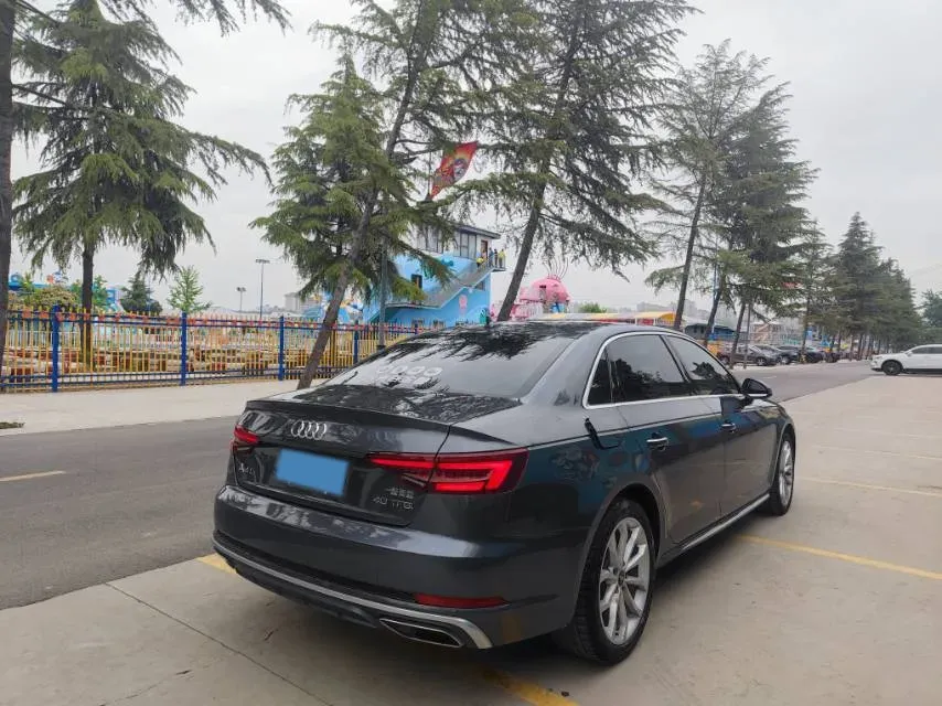 2019 Audi A4L 2.0T 190HP L4 7DCT,autocango,china used car exporter,china ev exporter,chinese used car exporter,chinese used ev exporter